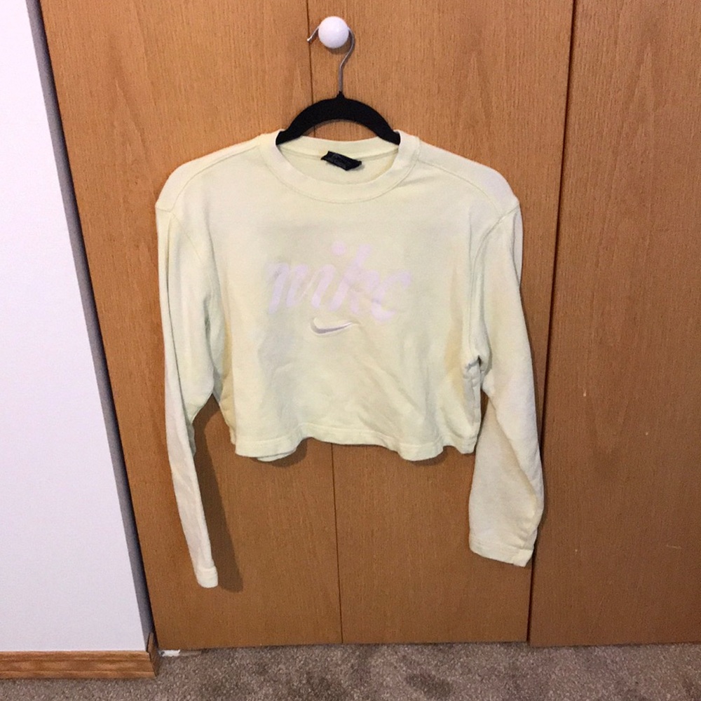 Cropped Nike size small sweater